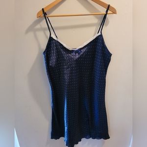 Nightwear for women. Size large.